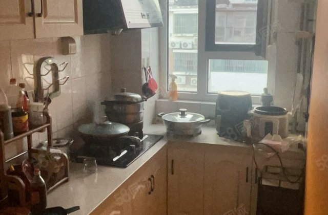 凤凰新城(西区) 高楼层采光充足 随时可看送阁楼送地下室