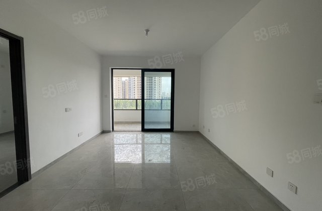 理想城南区纯新未住 带车储三叶草户型 財干路阿卡电大附近