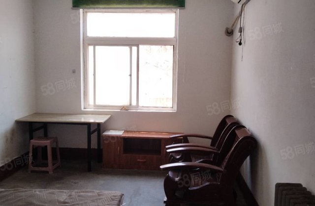 文轩范围罗，。。。户神器。性价比很高，总房款低，有钥匙。