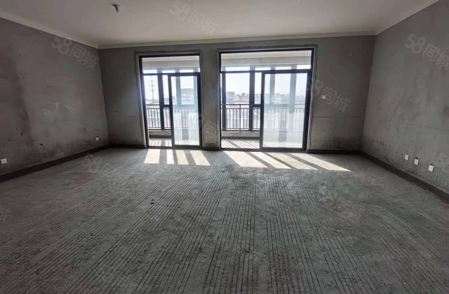 湖畔春晓4室2厅167㎡130万二手房图片