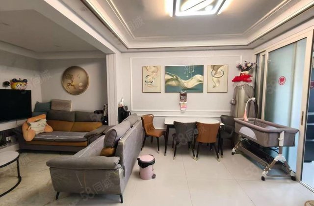 老文轩，老一中，外国语附近，中医院旁 精装小三居多层中间楼层