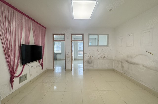 电大家属院 万达旁 小区停车方便 以  电梯 三室 随时看房