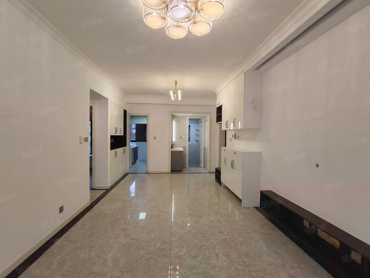 南城都汇汇彩园3室2厅2卫93.5㎡北296万