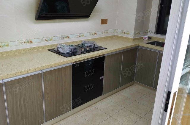 礼花城融城尚都5室3厅117.43㎡72.6万二手房图片