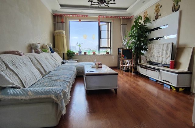 南北通透 双卫 产权清晰 高楼层采光充足 有电梯 精装修
