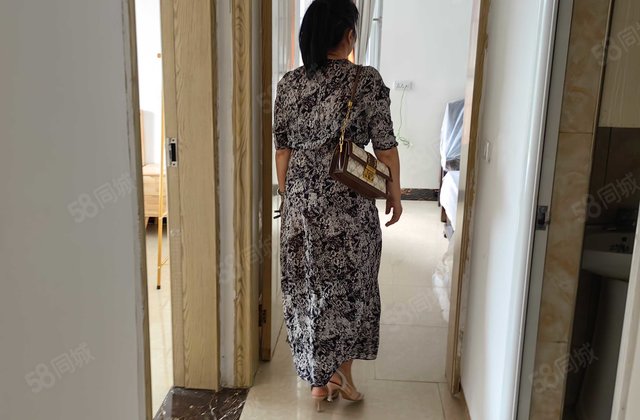 麒龙国际会展城B1区3室2厅106㎡26.8万二手房图片
