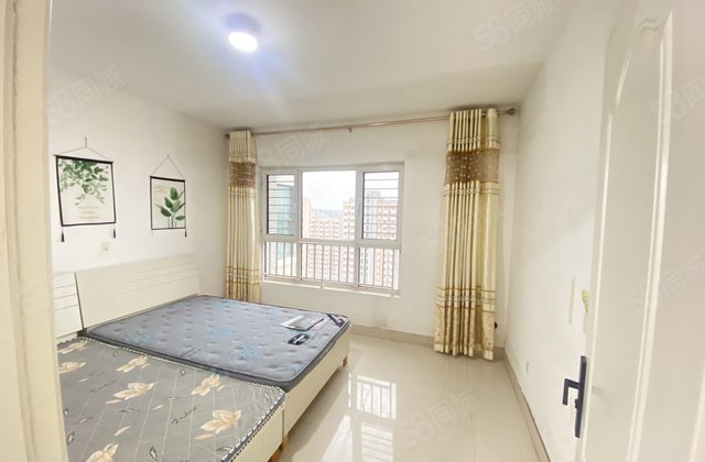 开发区二实验旁阳光逸墅三室双卫带车位免大税 外国语东昌东好楼