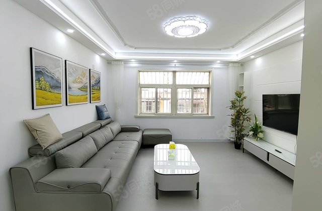 文轩本部 湖边中层 婚房 带家具家电 随时看房 可谈价