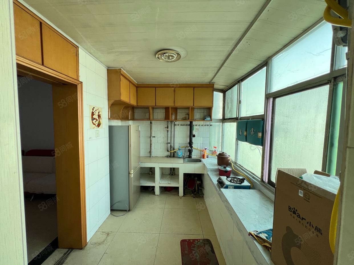 老财政局家属院2室1厅1卫70.9㎡北38万