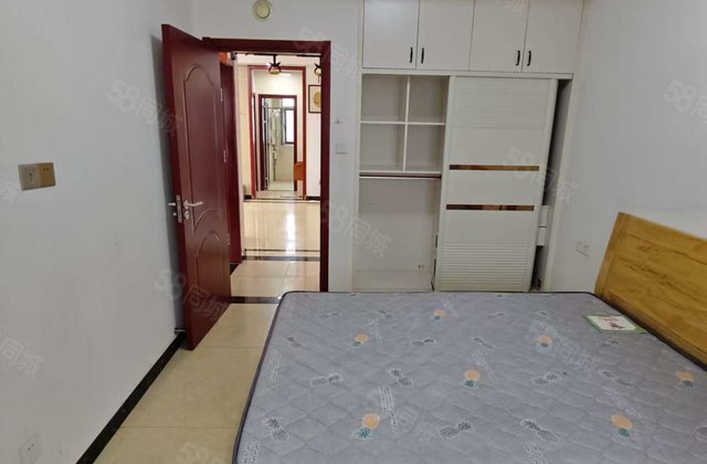 徒骇河旁 昌润莲城西边户三室 中央空调带车位地下室免大税