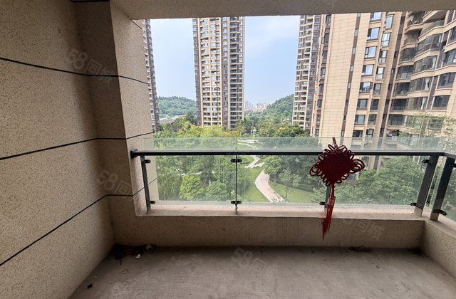 绿地新里城3室2厅105㎡50万二手房图片