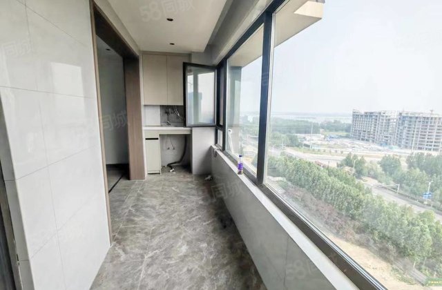 急售，湖雨上院，边户，带车位， 前排无遮挡