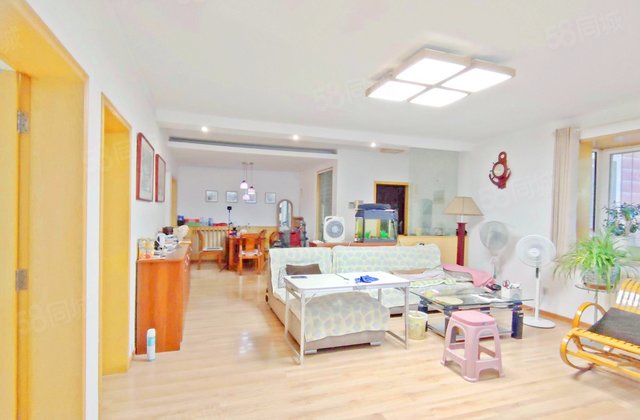 新世界阳光花园3室2厅148㎡236万二手房图片