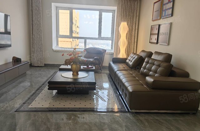 万达附近 水城悦府 大四室 东边户 精装婚房 无费用