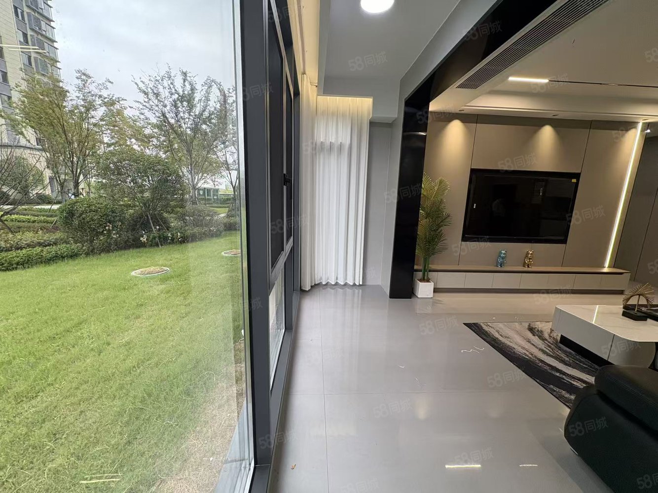 创维瑜园4室2厅2卫143㎡南北68.8万