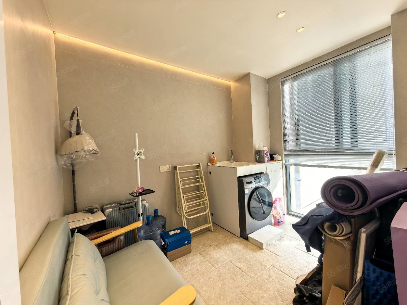 德和领秀广场4室2厅2卫140㎡南北172.8万