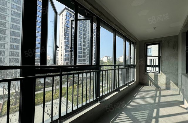 湖畔春晓3室2厅130㎡95万二手房图片