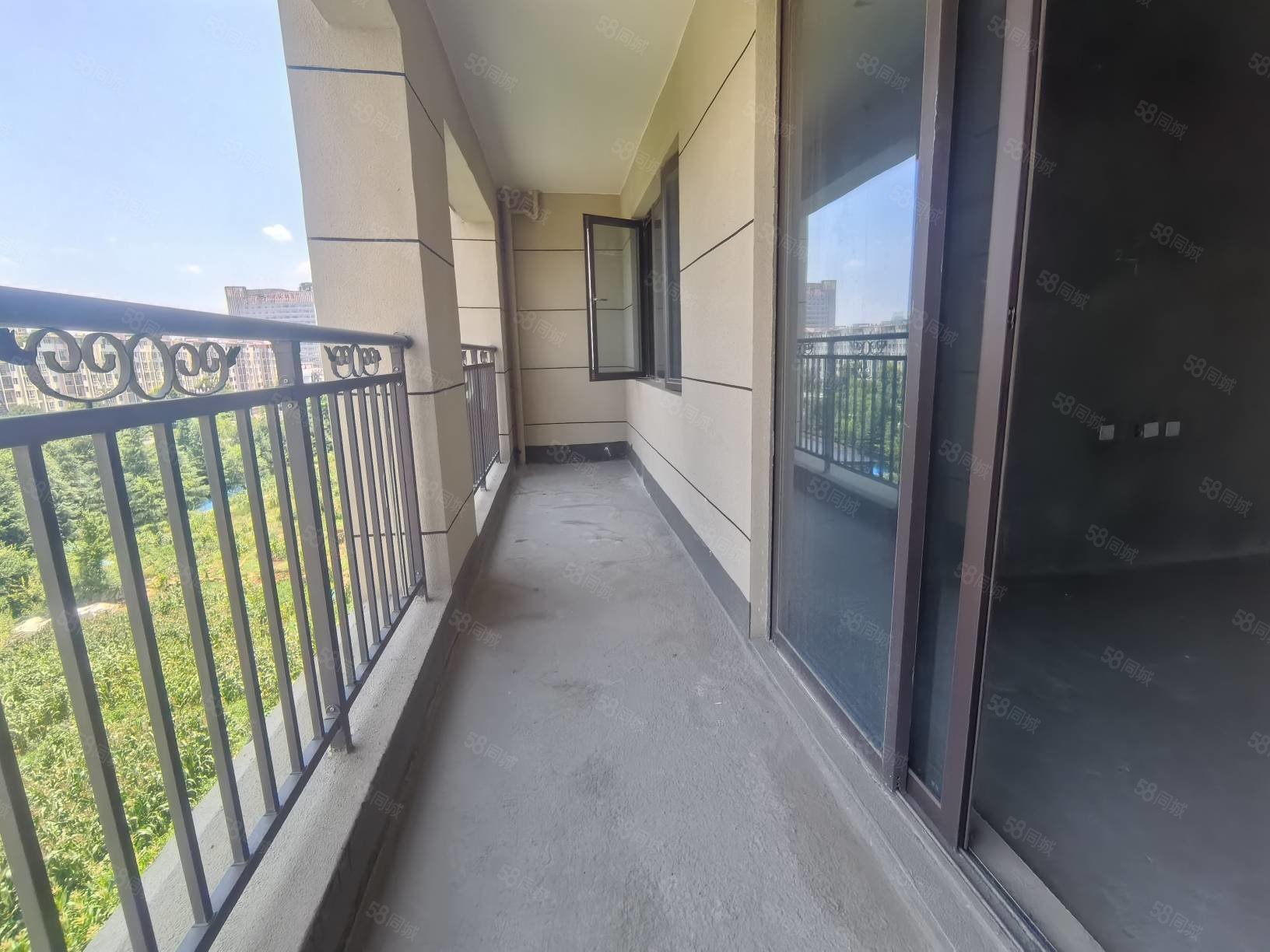 中梁壹号院(别墅)2室2厅3卫161㎡南北138万