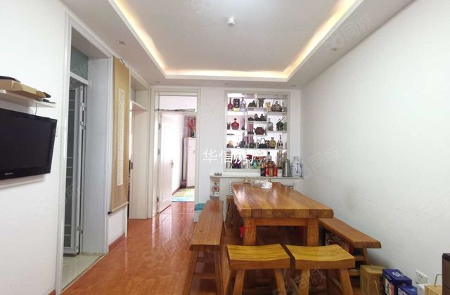 文轩东关精装两室 湖景房55万 两室两厅 免大税