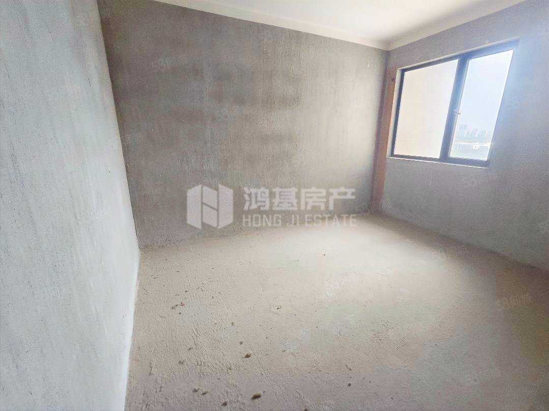 青花九龙3室2厅1卫109.78㎡南36万