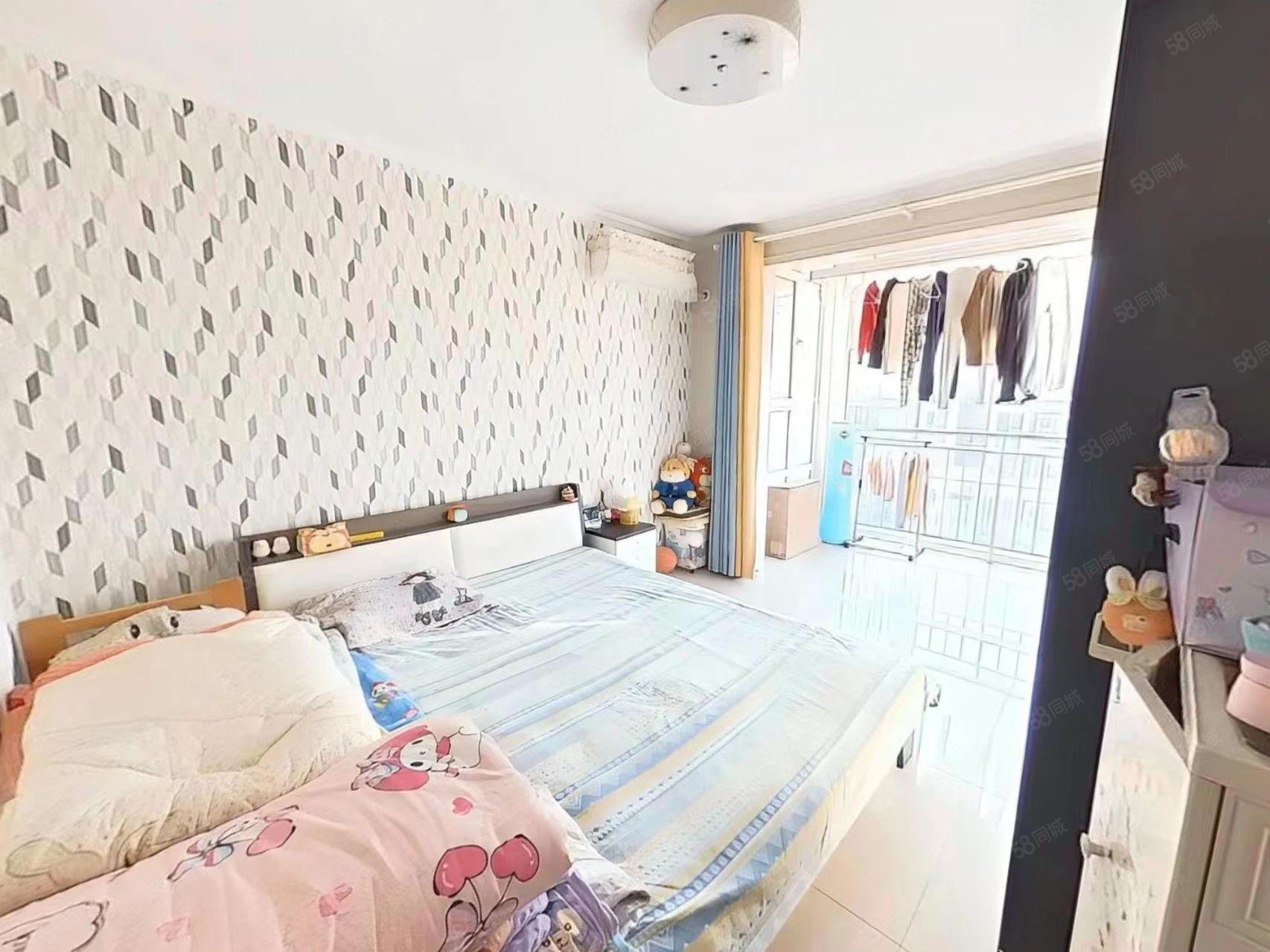 順鑫朗郡2室1廳1衛(wèi)84.79㎡南北140萬(wàn)