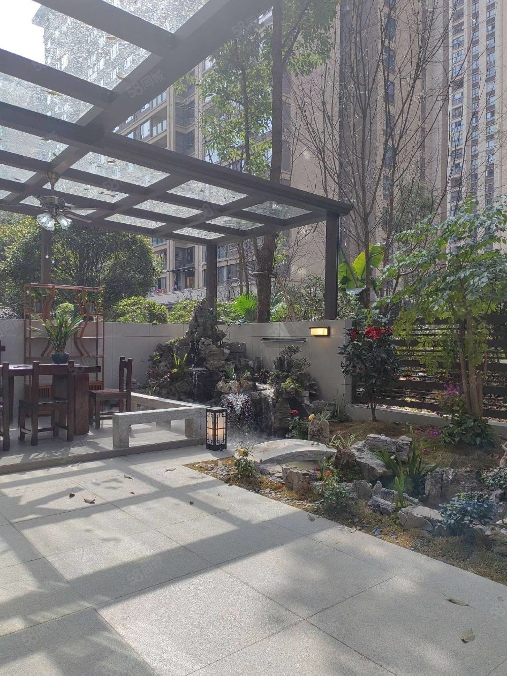 俊豪圣玺府4室2厅3卫133.37㎡西161.8万