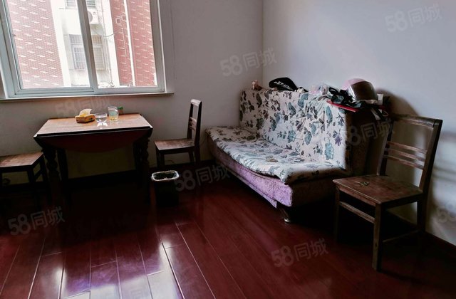秀庭景苑3室2厅107㎡45万二手房图片