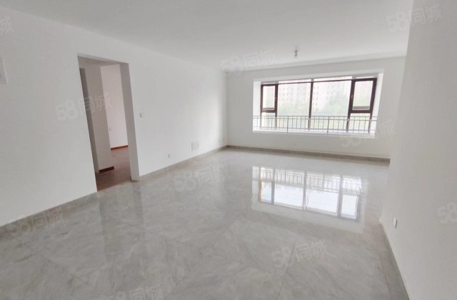 莲湖新城 小高层3室2厅2卫 带车位 对过就是滨河   校