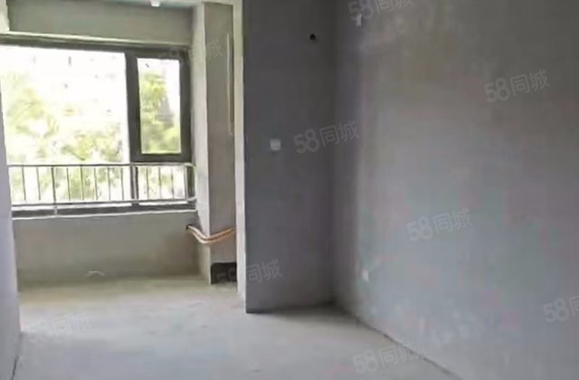 盛阳佳苑3室2厅138㎡140万二手房图片