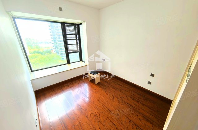 华发国宾壹号4室2厅143.76㎡153.8万二手房图片