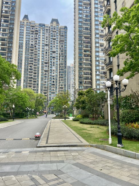 恒大华府大三房 带入户花园 此户型公摊小 业主急售,恒大华府-柳州58