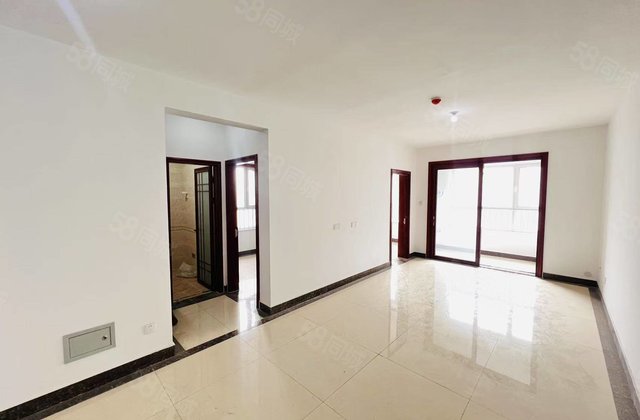 65万文轩实验 新房未住 华建三室两厅 前五遮挡 临九州印象