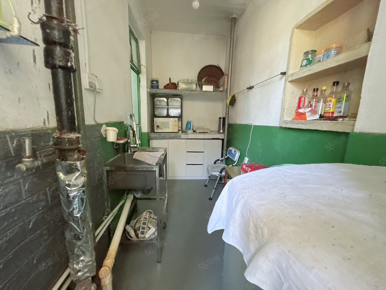 沿河小区2室2厅1卫75㎡南北25万