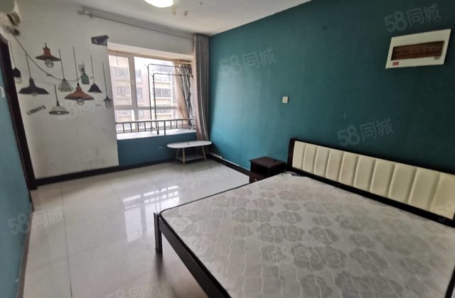 新东方龙湾 精装一居室 免大税 急卖50万