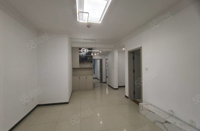 尚东新城邦北区 超低密度 南北通透 楼龄新 电梯房 装修好