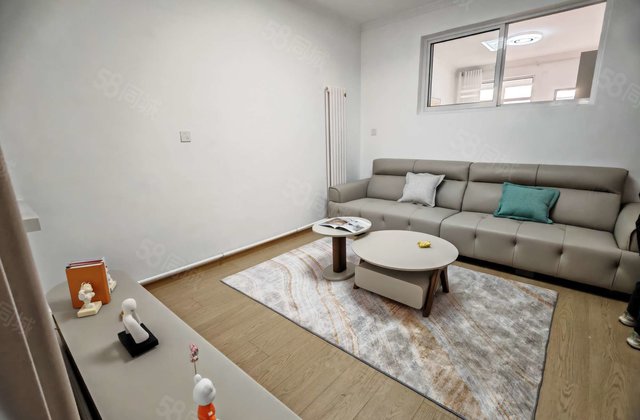 文轩外国语一中，电业局家属院，师范家属院，三室带家具停车方便