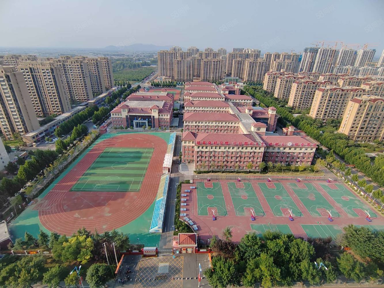 状元府(滕州)3室2厅2卫161㎡南154.8万