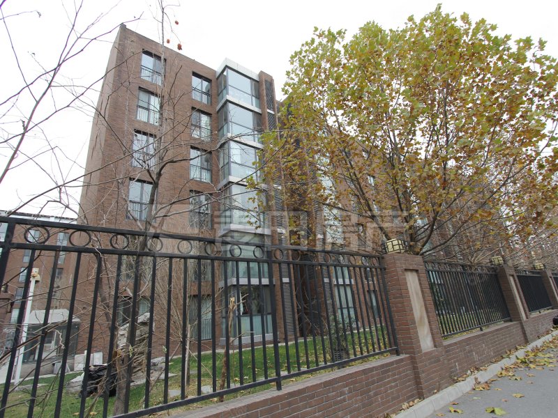 澳林觀邸3室2廳2衛(wèi)168.62㎡南北1630萬