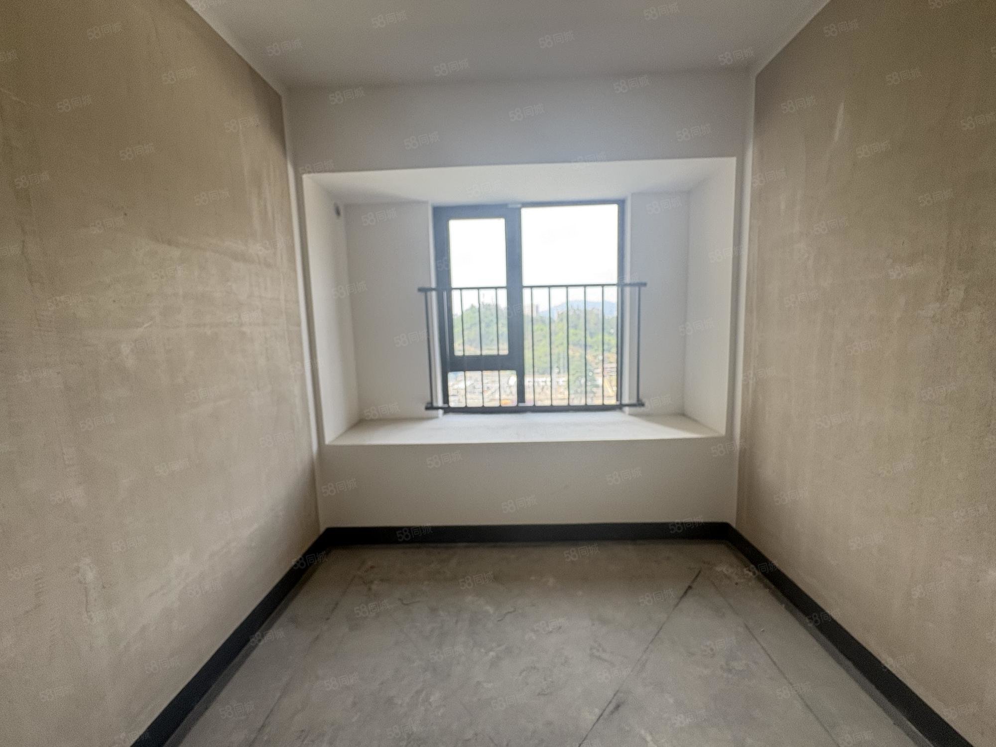 招商兰溪谷3室2厅2卫115㎡南80万