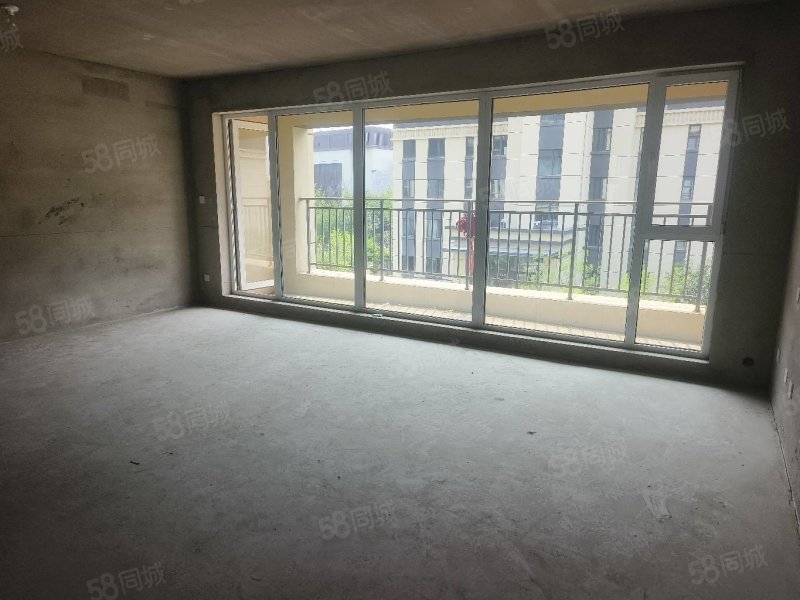 【10图】中金樾府 电梯洋房124平 三室两厅两卫 宽客厅,中金公元启城