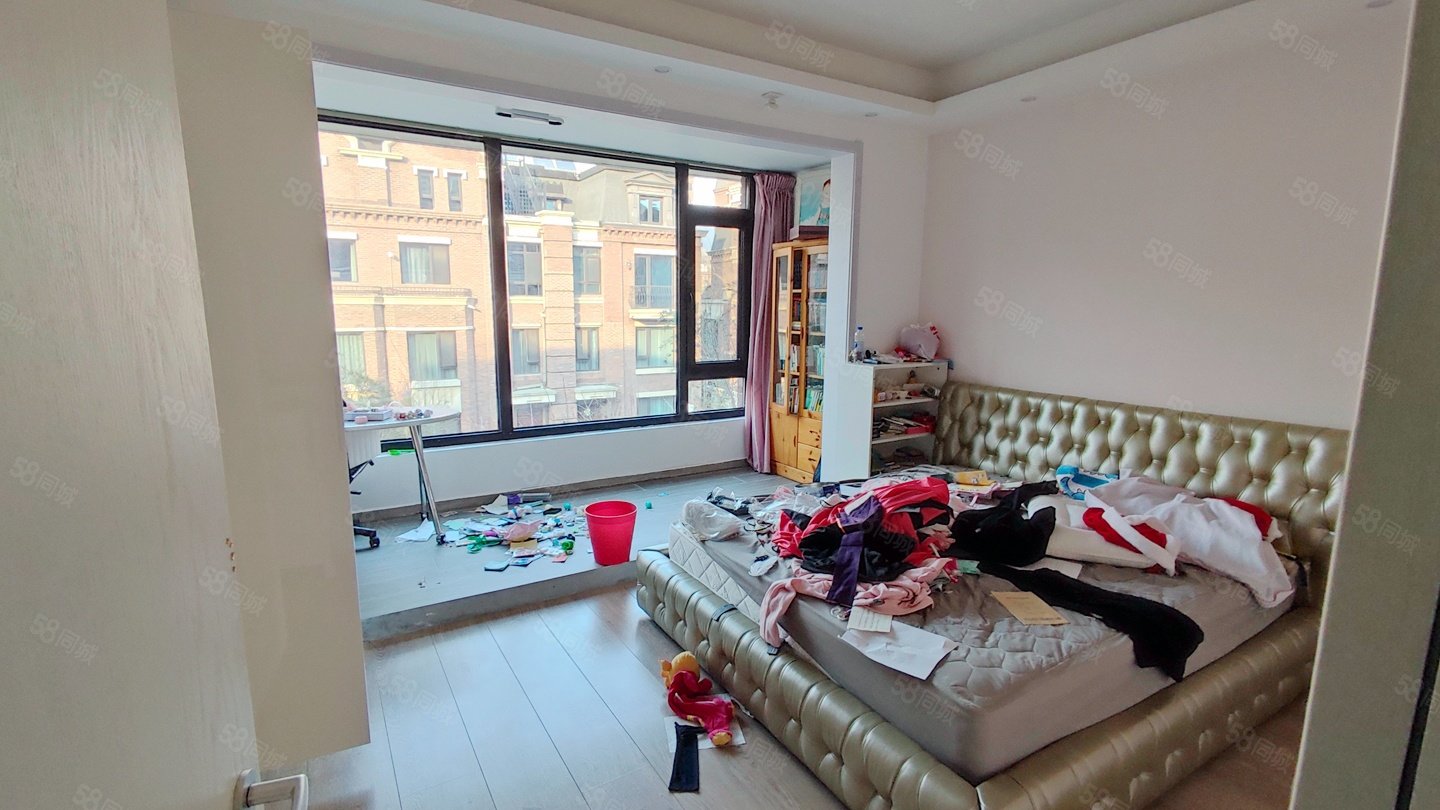 西山藝境6號院(別墅)4室1廳3衛(wèi)186.41㎡南北1200萬