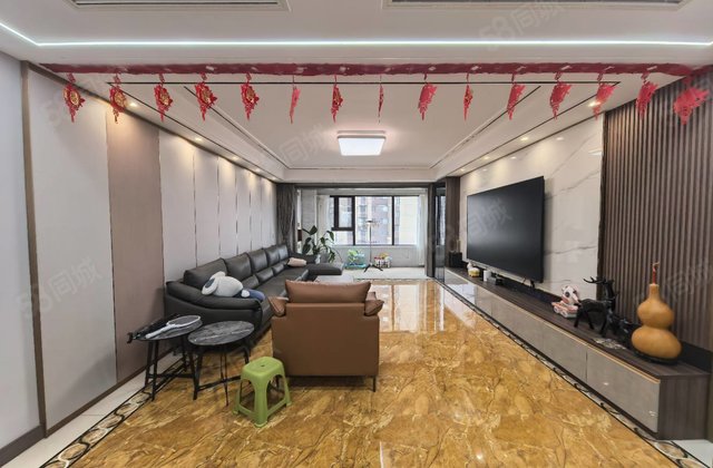 实验  旁 碧桂园国岳府精装四室 送家具家电全屋定制