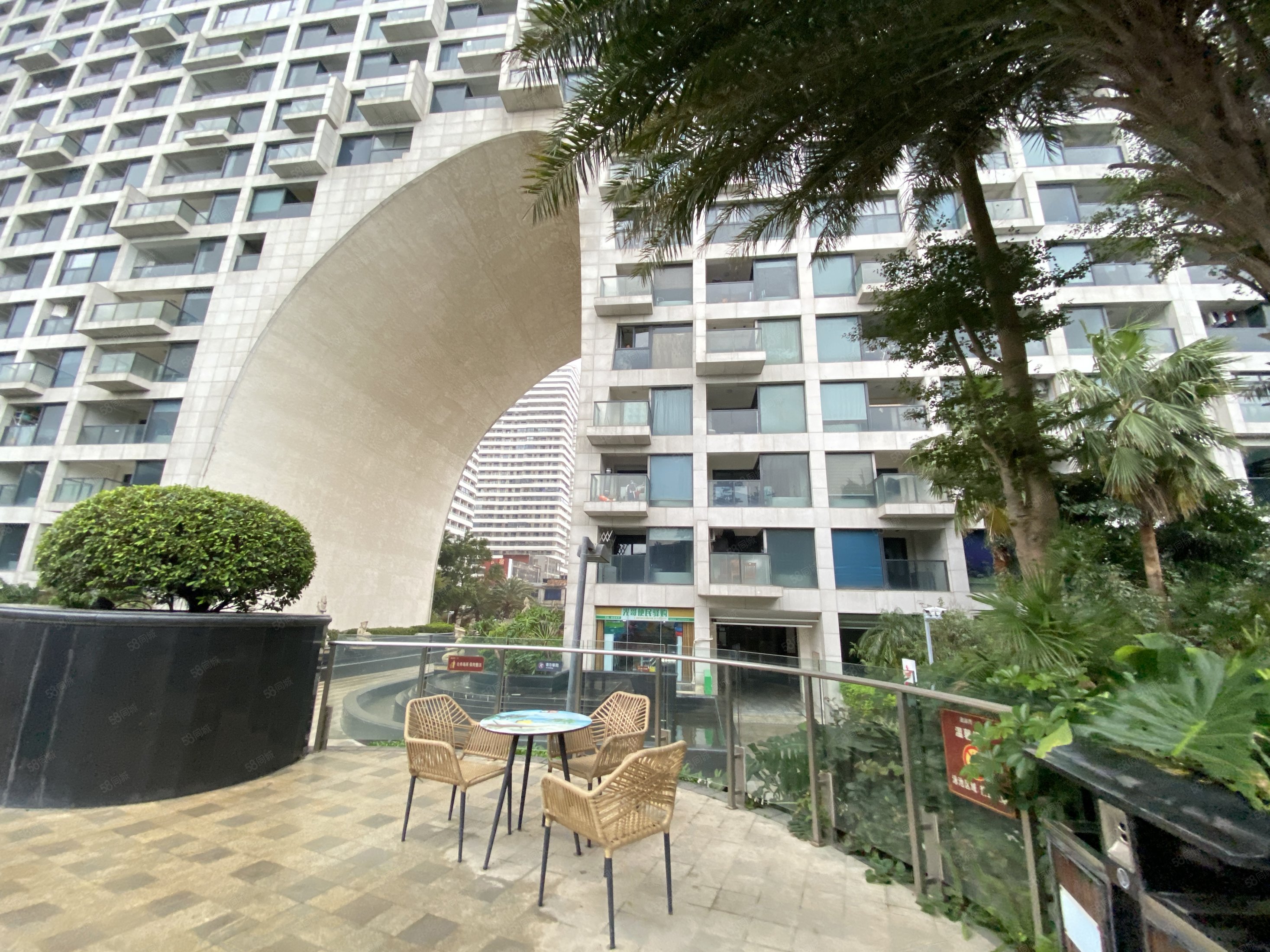 北部湾一号2室2厅2卫72㎡南北35万