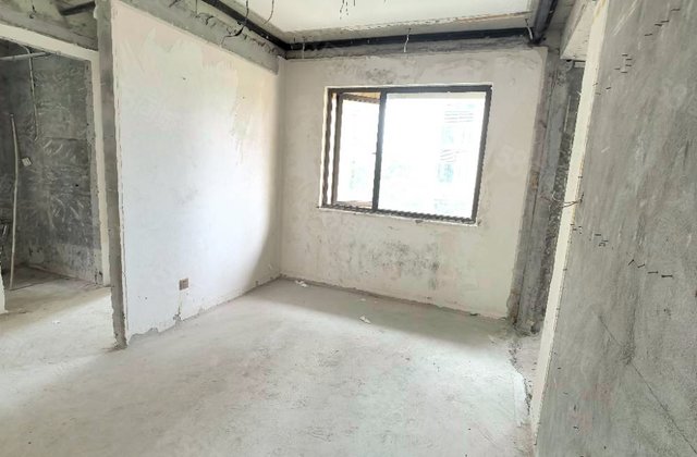 金麟府3室2厅115㎡83万二手房图片