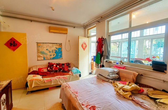 孝心一楼带院 育新苑 暖气燃气全开 菜市场公园近 全明户型