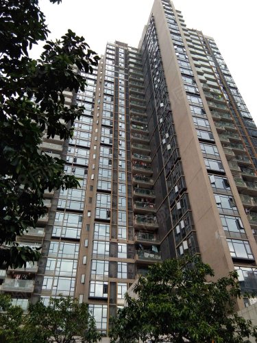 塘厦中心小学旁金域半山97平精装三房朝南带140平大平台