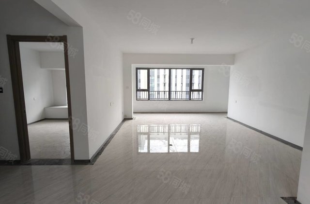 现房出售 碧桂园改善四居一手手续 无过户费 11层洋房