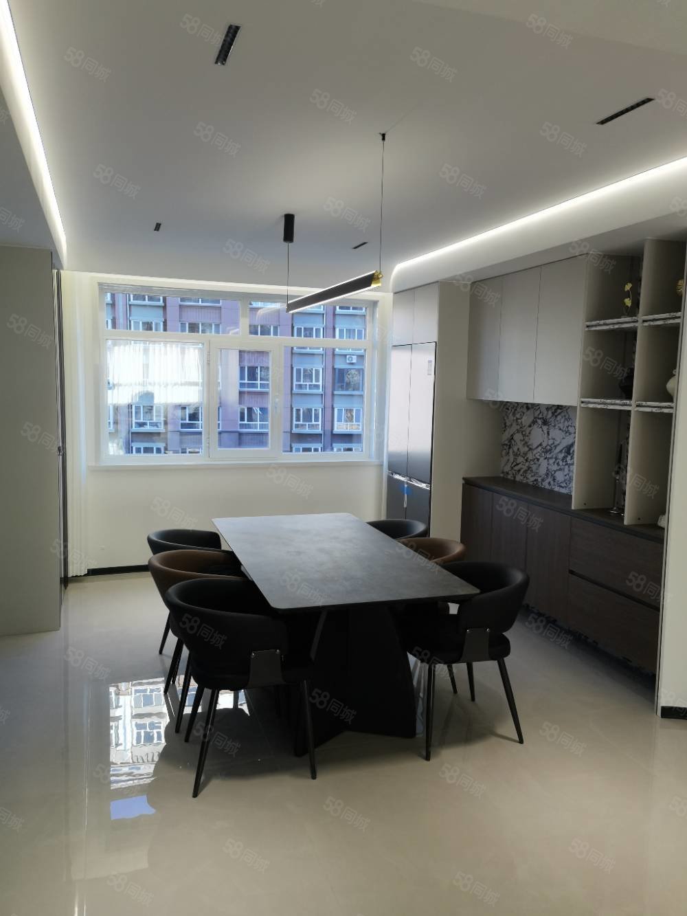 海龙新城3室2厅2卫170㎡南北118万