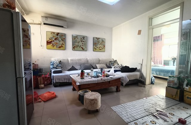 七中对过 刚需过渡房 免大税 5萬就能安家 5楼东户 不是顶