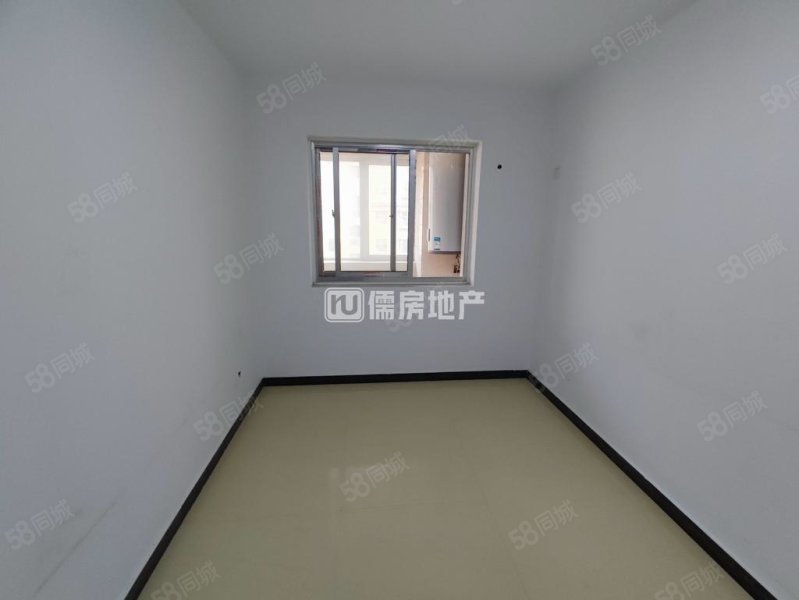 香江城3室2厅1卫134.5㎡南北105万